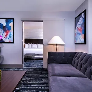 Fairfield By Marriott Manhattan Times Square 4* ניו יורק
