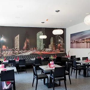  Hostel Ostkreuz