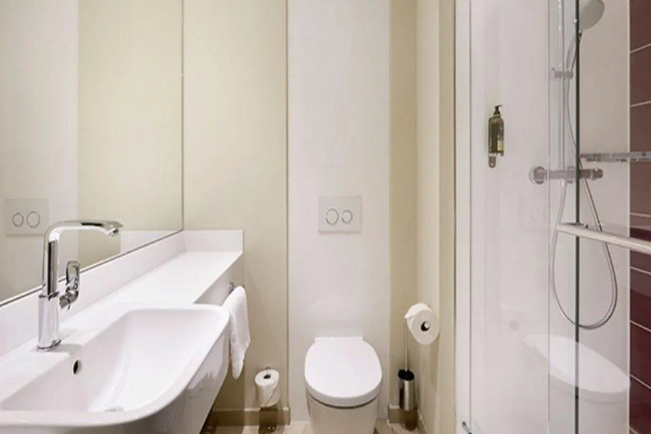 Hotell Premier Inn Berlin Alexanderplatz
