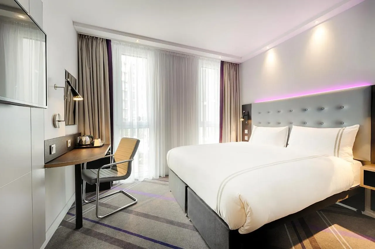 Premier Inn Berlin Alexanderplatz 3*,
